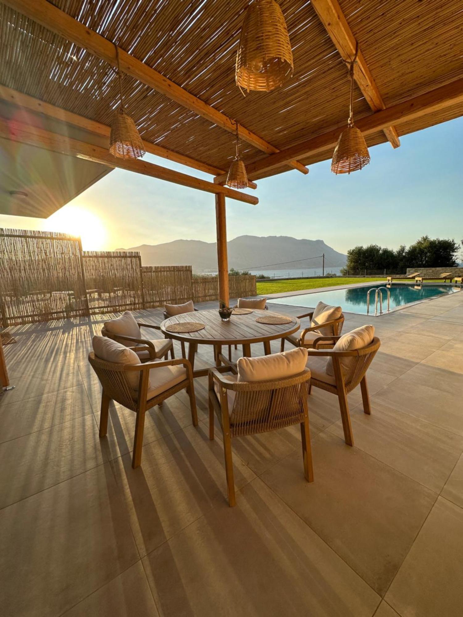 Nusa Retreat - Seaview Luxury Residences Kissamos Exterior photo