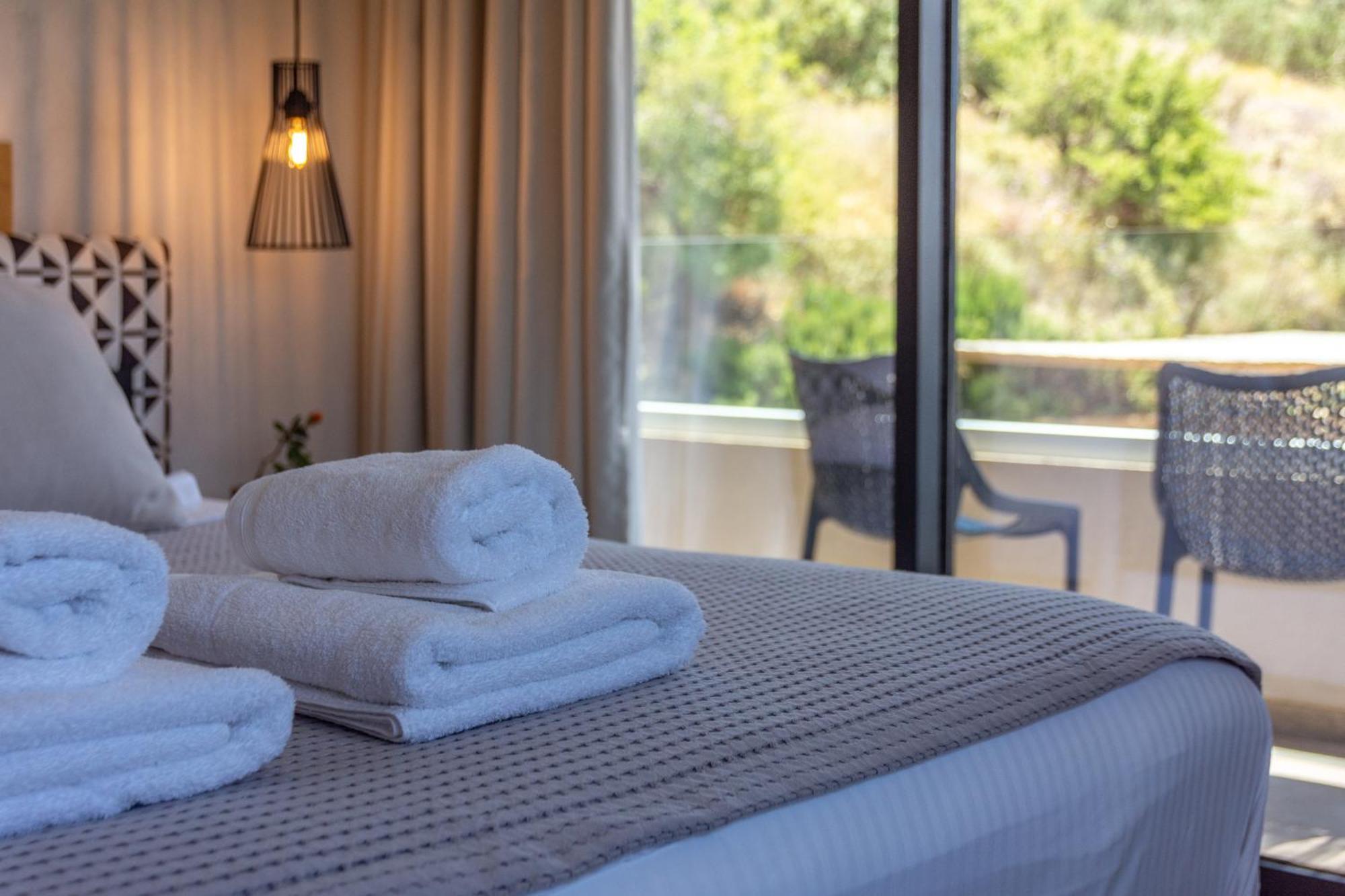 Nusa Retreat - Seaview Luxury Residences Kissamos Exterior photo